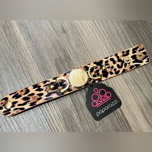 Women’s jewelry